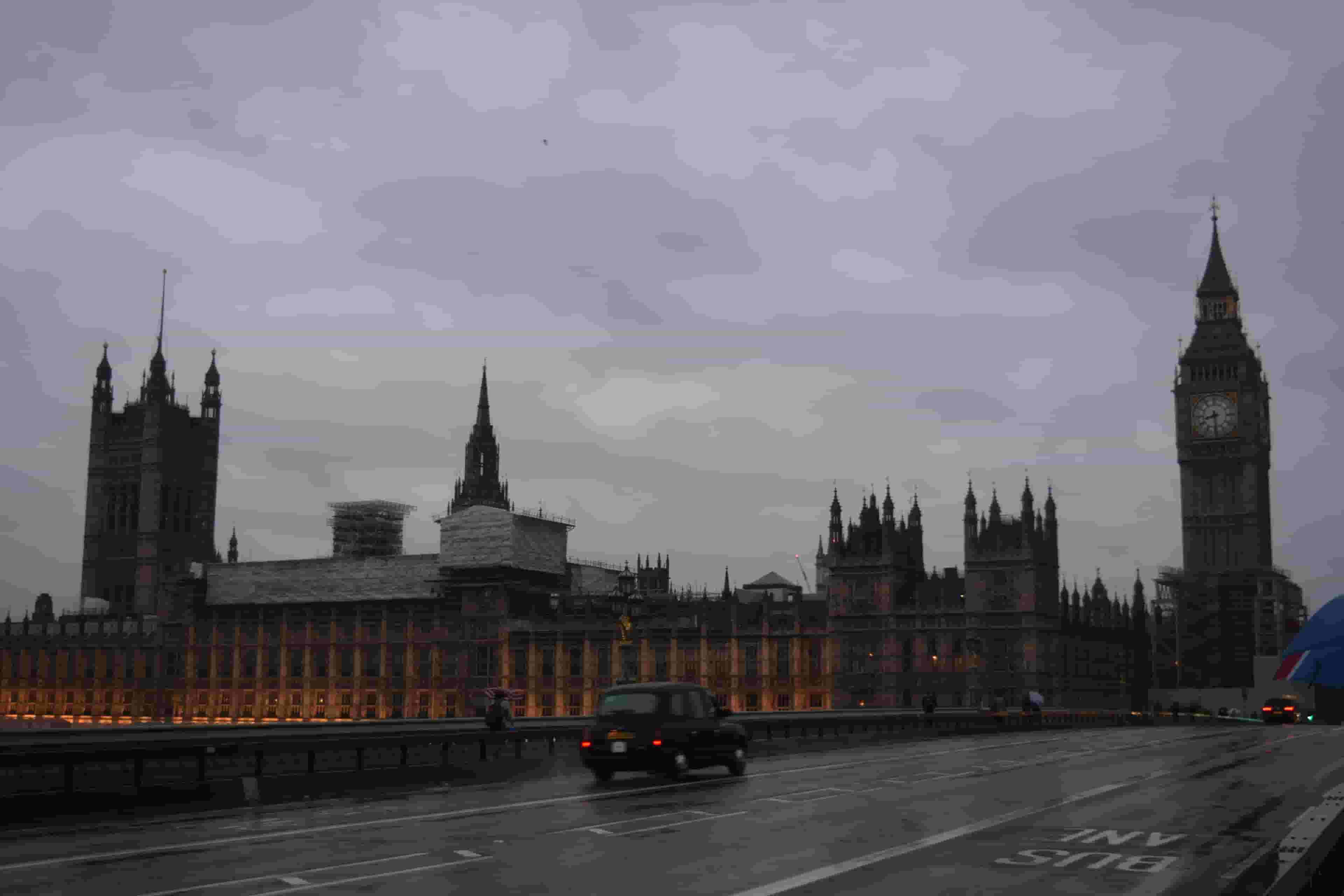 Big Ben on a cloudy London day